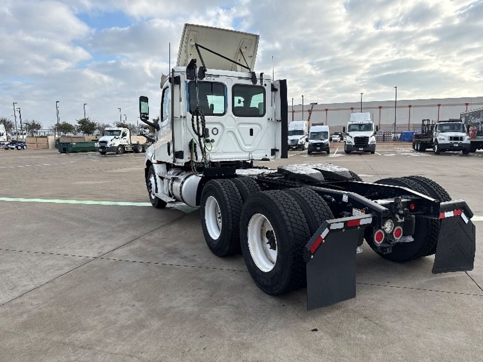 Day Cab Tractor-Heavy Duty Tractors-Freightliner-2020-T12664ST-Fort Worth-TX-275,336\n\t\tmiles-$ 61,500 - Image 5