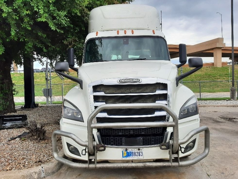 Day Cab Tractor-Heavy Duty Tractors-Freightliner-2020-T12664ST-Fort Worth-TX-781,604\n\t\tmiles-$ 10,000 - Image 2