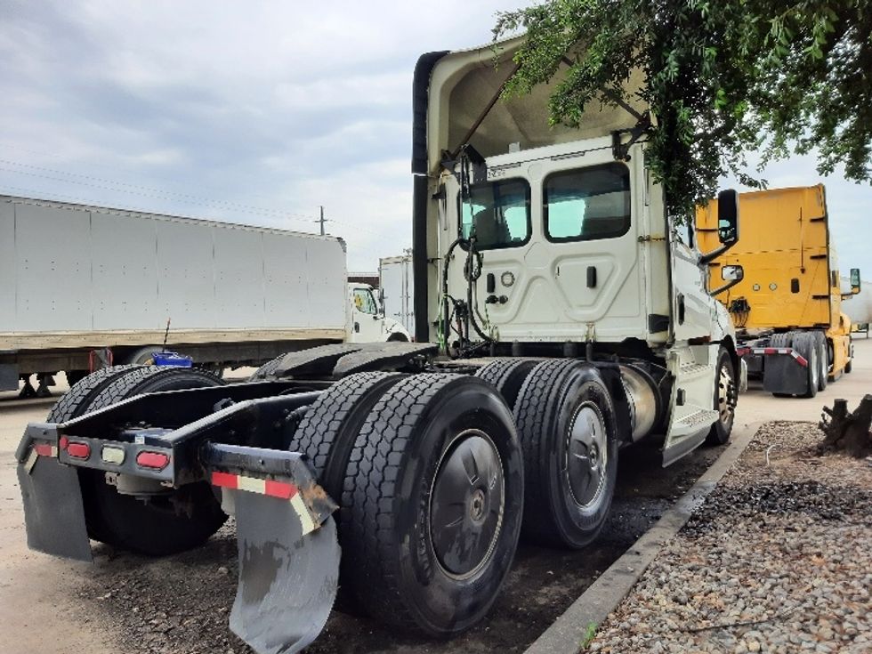 Day Cab Tractor-Heavy Duty Tractors-Freightliner-2020-T12664ST-Fort Worth-TX-781,604\n\t\tmiles-$ 10,000 - Image 7