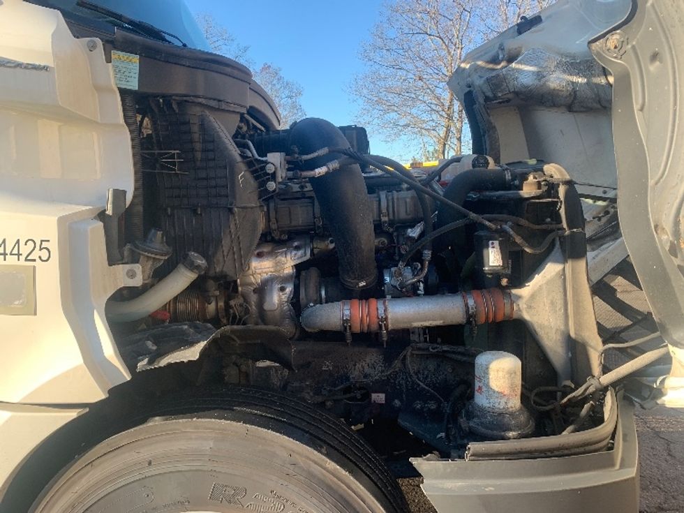 Day Cab Tractor-Heavy Duty Tractors-Freightliner-2020-T12664ST-Franklin-MA-631,252\n\t\tmiles-$ 30,750 - Image 15