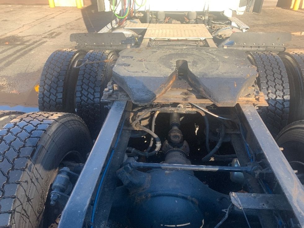 Day Cab Tractor-Heavy Duty Tractors-Freightliner-2020-T12664ST-Franklin-MA-631,252\n\t\tmiles-$ 30,750 - Image 6