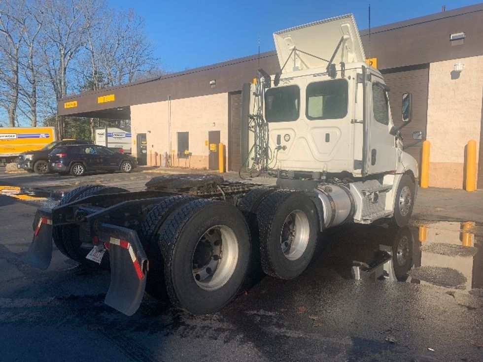 Day Cab Tractor-Heavy Duty Tractors-Freightliner-2020-T12664ST-Franklin-MA-631,252\n\t\tmiles-$ 30,750 - Image 7