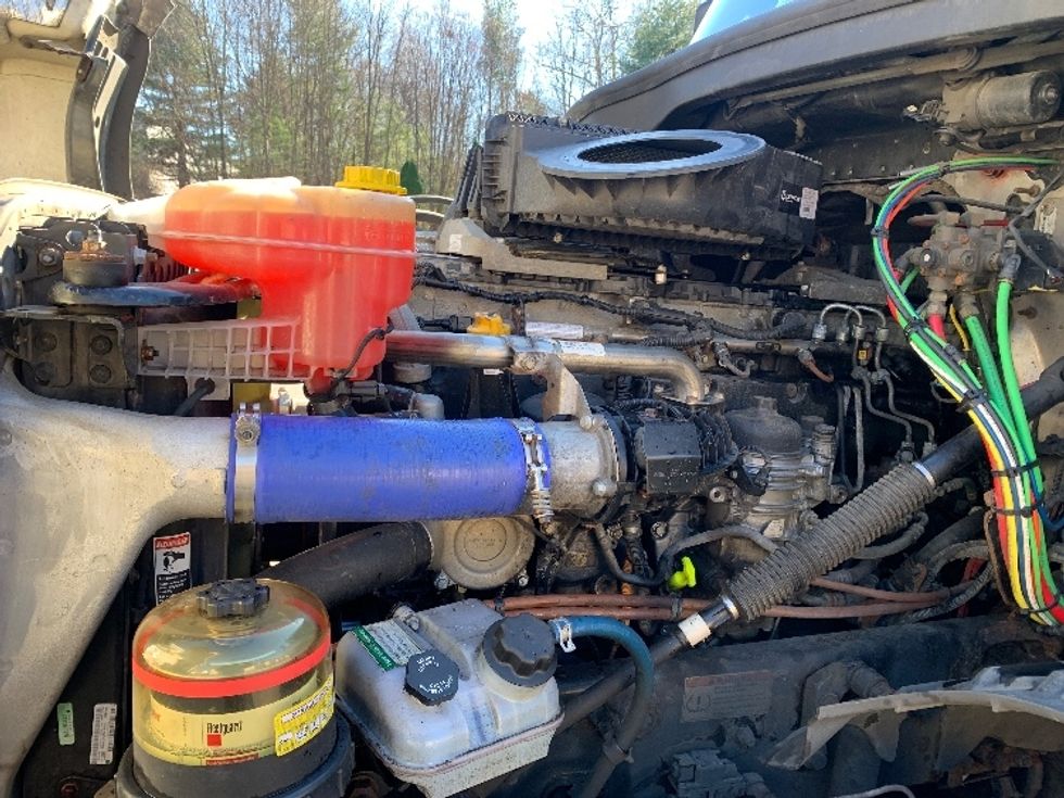 Day Cab Tractor-Heavy Duty Tractors-Freightliner-2020-T12664ST-Franklin-MA-689,274\n\t\tmiles-$ 30,750 - Image 16