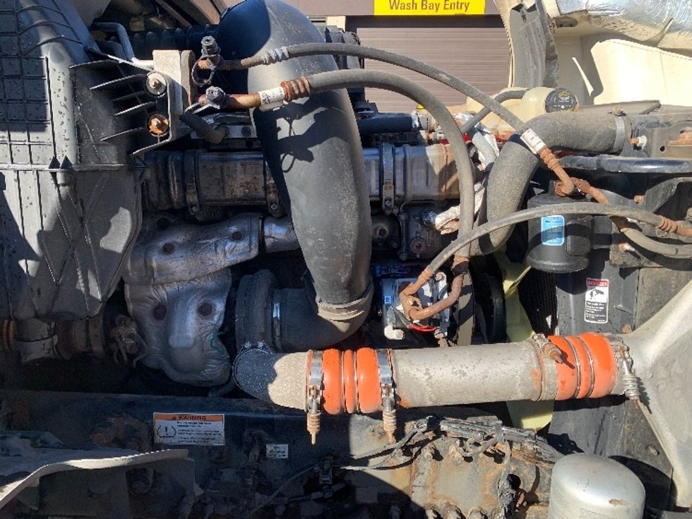 Day Cab Tractor-Heavy Duty Tractors-Freightliner-2020-T12664ST-Franklin-MA-695,743\n\t\tmiles-$ 26,500 - Image 15