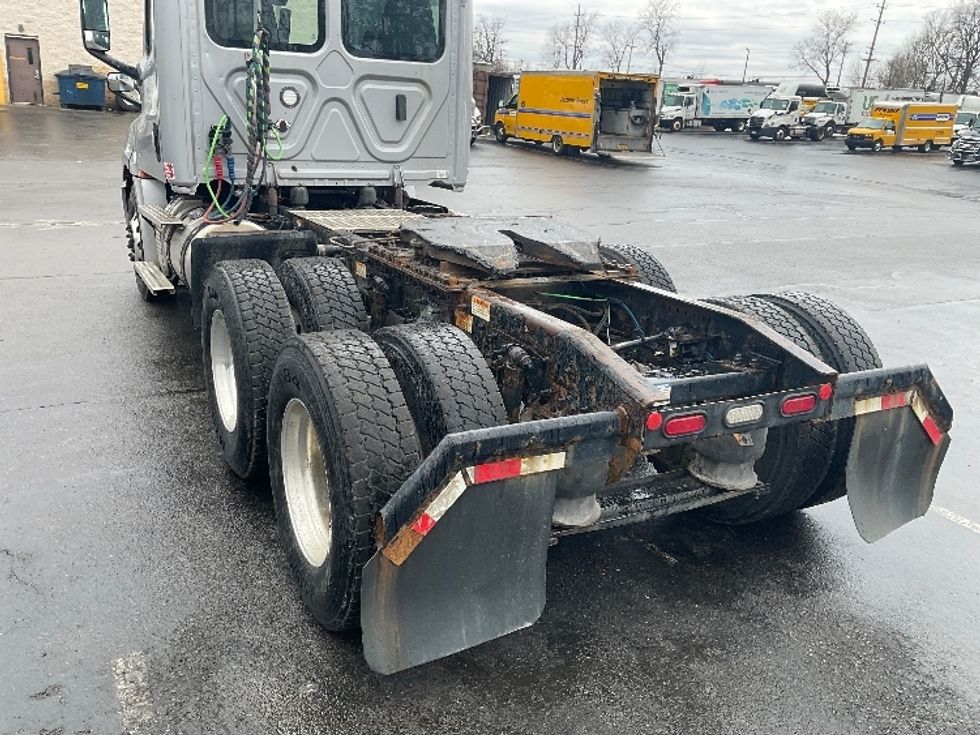 Day Cab Tractor-Heavy Duty Tractors-Freightliner-2020-T12664ST-Fredonia-NY-346,010\n\t\tmiles-$ 55,500 - Image 17
