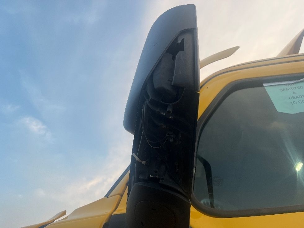 Day Cab Tractor-Heavy Duty Tractors-Freightliner-2020-T12664ST-Fresno-CA-346,532\n\t\tmiles-$ 67,500 - Image 17