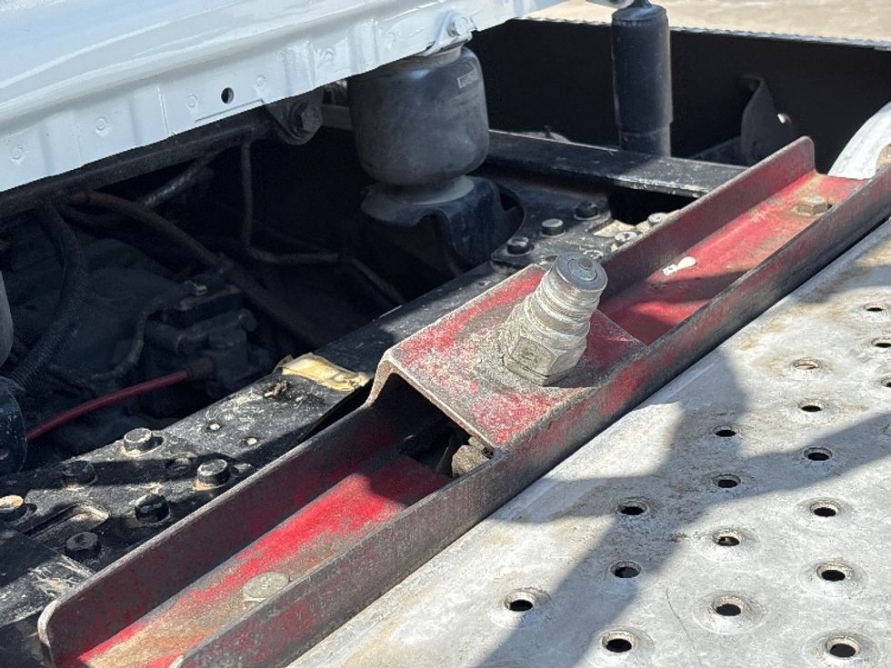 Day Cab Tractor-Heavy Duty Tractors-Freightliner-2020-T12664ST-Fresno-CA-460,331\n\t\tmiles-$ 52,750 - Image 17