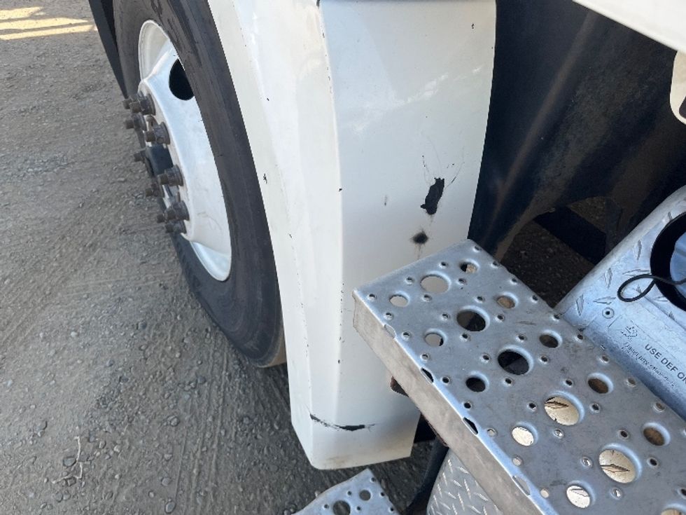 Day Cab Tractor-Heavy Duty Tractors-Freightliner-2020-T12664ST-Fresno-CA-492,097\n\t\tmiles-$ 47,750 - Image 18