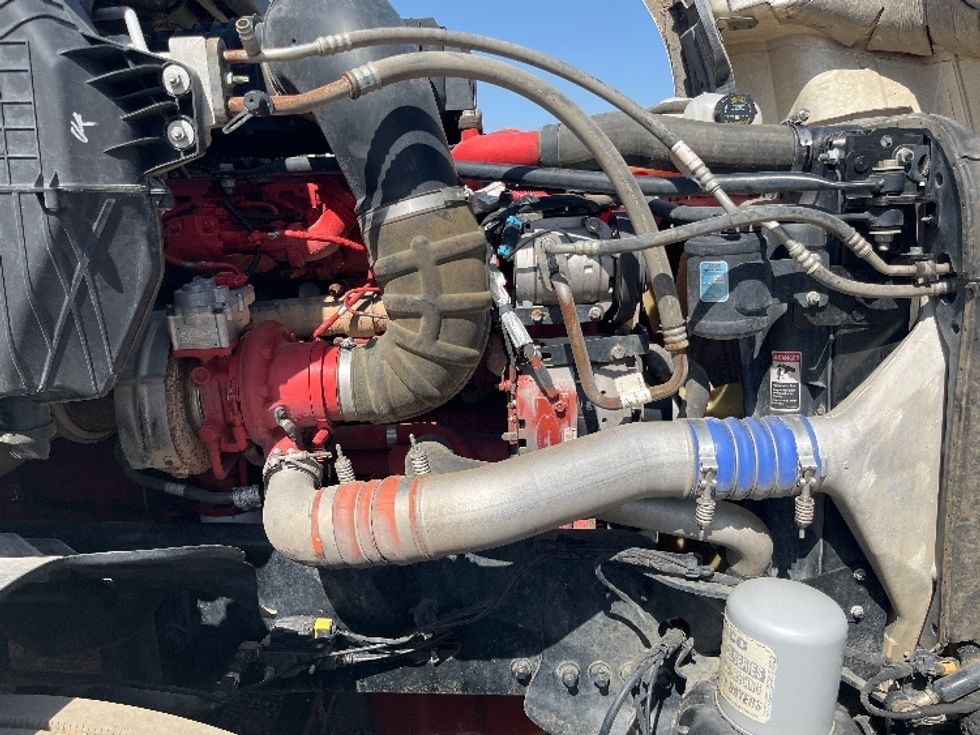 Day Cab Tractor-Heavy Duty Tractors-Freightliner-2020-T12664ST-Fresno-CA-611,232\n\t\tmiles-$ 34,500 - Image 15