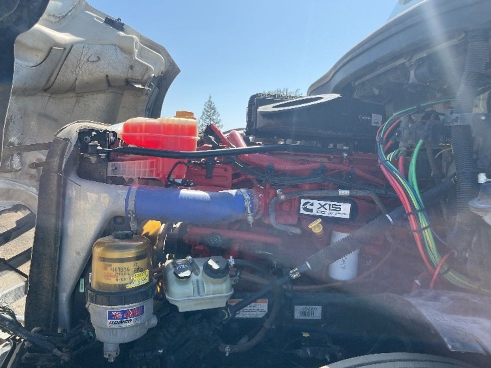 Day Cab Tractor-Heavy Duty Tractors-Freightliner-2020-T12664ST-Fresno-CA-611,232\n\t\tmiles-$ 34,500 - Image 16
