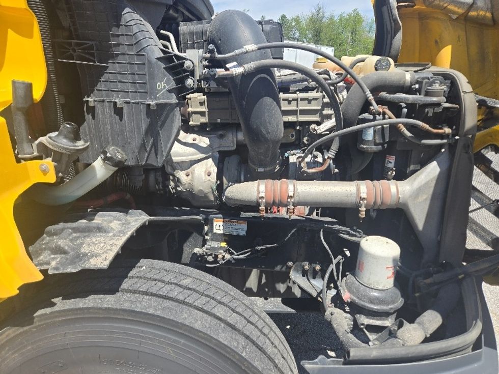 Day Cab Tractor-Heavy Duty Tractors-Freightliner-2020-T12664ST-Gahanna-OH-560,534\n\t\tmiles-$ 43,250 - Image 15