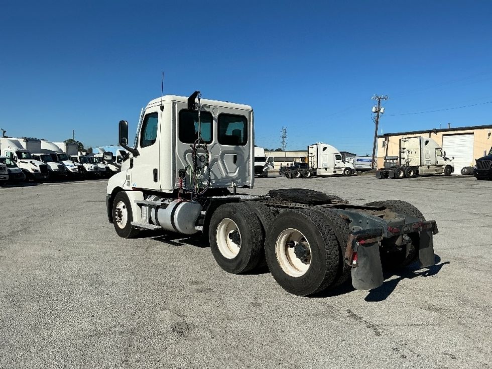 Day Cab Tractor-Heavy Duty Tractors-Freightliner-2020-T12664ST-Garden City-GA-347,871\n\t\tmiles-$ 55,000 - Image 5