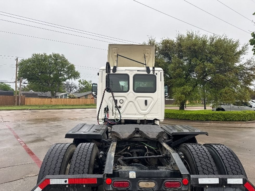 Day Cab Tractor-Heavy Duty Tractors-Freightliner-2020-T12664ST-Garland-TX-244,004\n\t\tmiles-$ 64,750 - Image 6