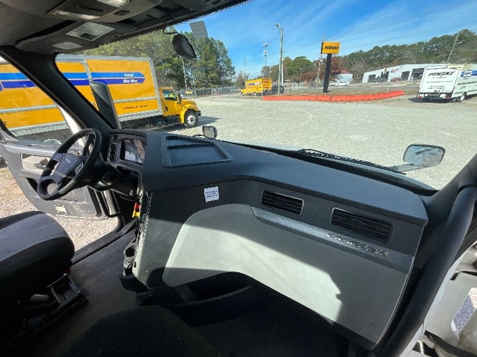 Day Cab Tractor-Heavy Duty Tractors-Freightliner-2020-T12664ST-Goldsboro-NC-544,154\n\t\tmiles-$ 40,750 - Image 13