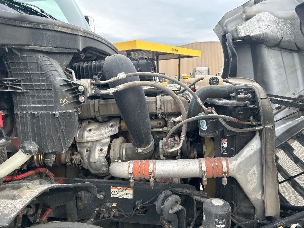 Day Cab Tractor-Heavy Duty Tractors-Freightliner-2020-T12664ST-Goshen-IN-109,848\n\t\tmiles-$ 58,000 - Image 15