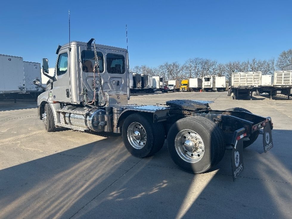 Day Cab Tractor-Heavy Duty Tractors-Freightliner-2020-T12664ST-Goshen-IN-291,175\n\t\tmiles-$ 47,500 - Image 5