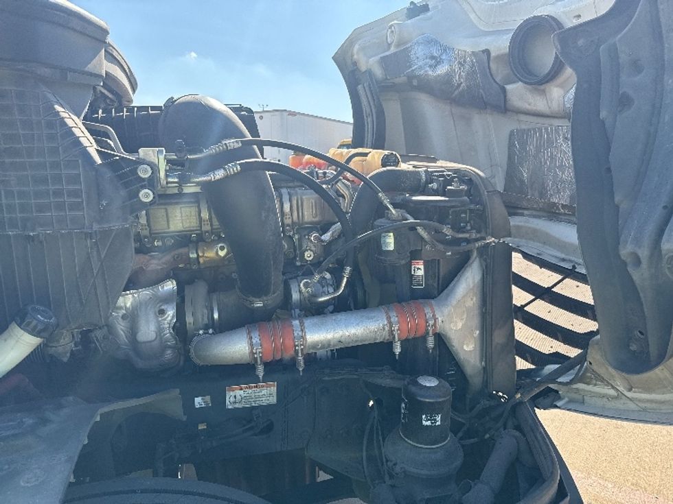 Day Cab Tractor-Heavy Duty Tractors-Freightliner-2020-T12664ST-Grand Prairie-TX-607,197\n\t\tmiles-$ 38,500 - Image 15