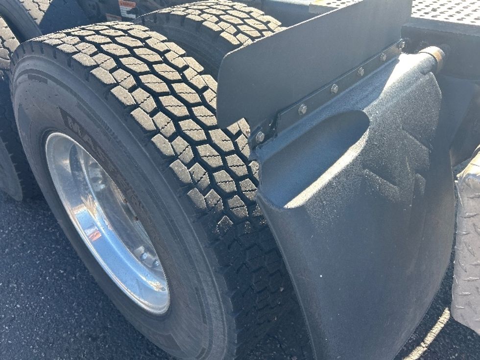 Day Cab Tractor-Heavy Duty Tractors-Freightliner-2020-T12664ST-Greeley-CO-201,555\n\t\tmiles-$ 66,000 - Image 21