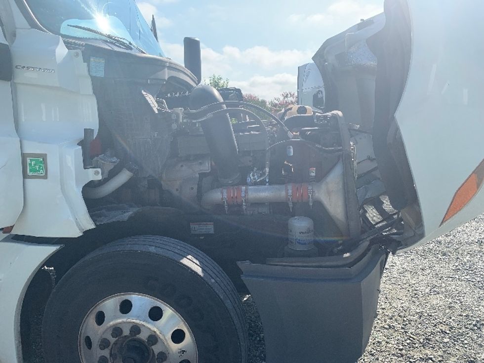 Day Cab Tractor-Heavy Duty Tractors-Freightliner-2020-T12664ST-Greensboro-NC-340,285\n\t\tmiles-$ 48,250 - Image 15