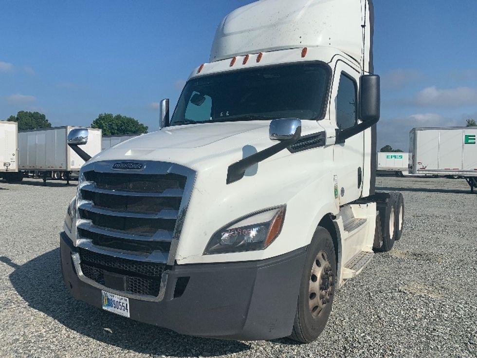 Day Cab Tractor-Heavy Duty Tractors-Freightliner-2020-T12664ST-Greensboro-NC-340,285\n\t\tmiles-$ 48,250 - Image 3