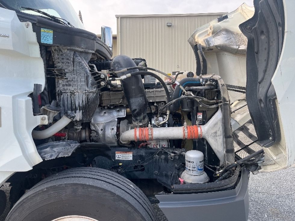 Day Cab Tractor-Heavy Duty Tractors-Freightliner-2020-T12664ST-Greensboro-NC-377,124\n\t\tmiles-$ 49,500 - Image 15