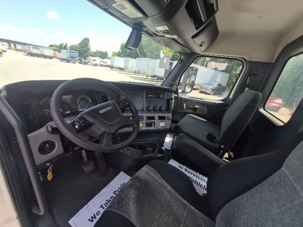 Day Cab Tractor-Heavy Duty Tractors-Freightliner-2020-T12664ST-Greensboro-NC-408,291\n\t\tmiles-$ 50,750 - Image 10