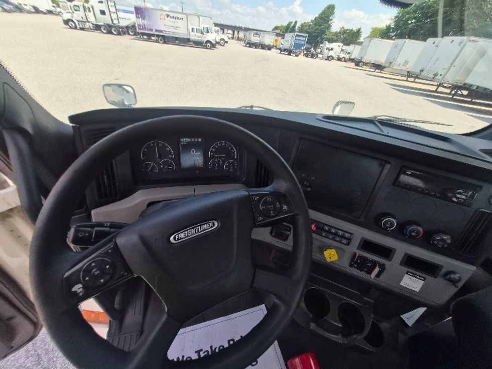 Day Cab Tractor-Heavy Duty Tractors-Freightliner-2020-T12664ST-Greensboro-NC-408,291\n\t\tmiles-$ 50,750 - Image 11