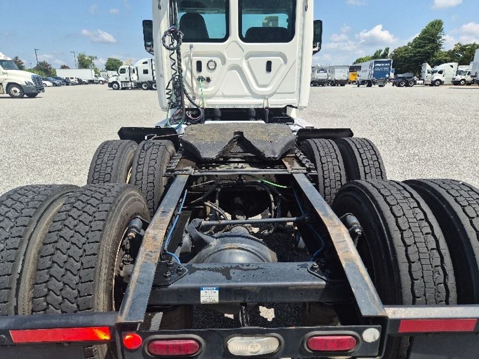 Day Cab Tractor-Heavy Duty Tractors-Freightliner-2020-T12664ST-Greensboro-NC-408,291\n\t\tmiles-$ 50,750 - Image 6