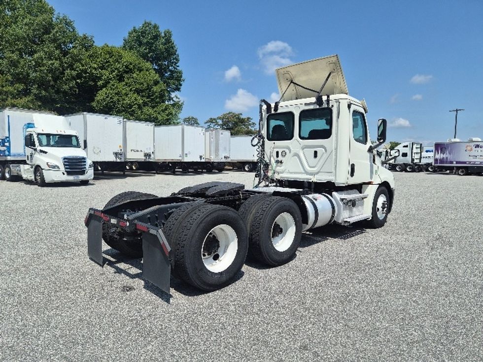 Day Cab Tractor-Heavy Duty Tractors-Freightliner-2020-T12664ST-Greensboro-NC-408,291\n\t\tmiles-$ 50,750 - Image 7