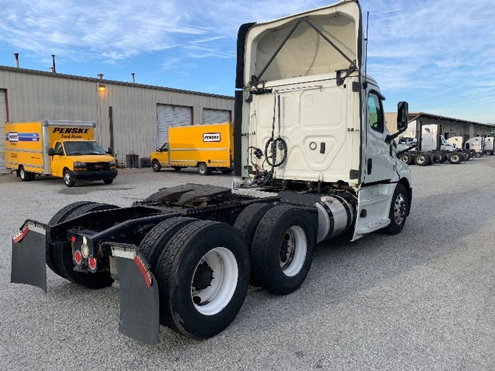 Day Cab Tractor-Heavy Duty Tractors-Freightliner-2020-T12664ST-Greensboro-NC-432,960\n\t\tmiles-$ 70,250 - Image 7