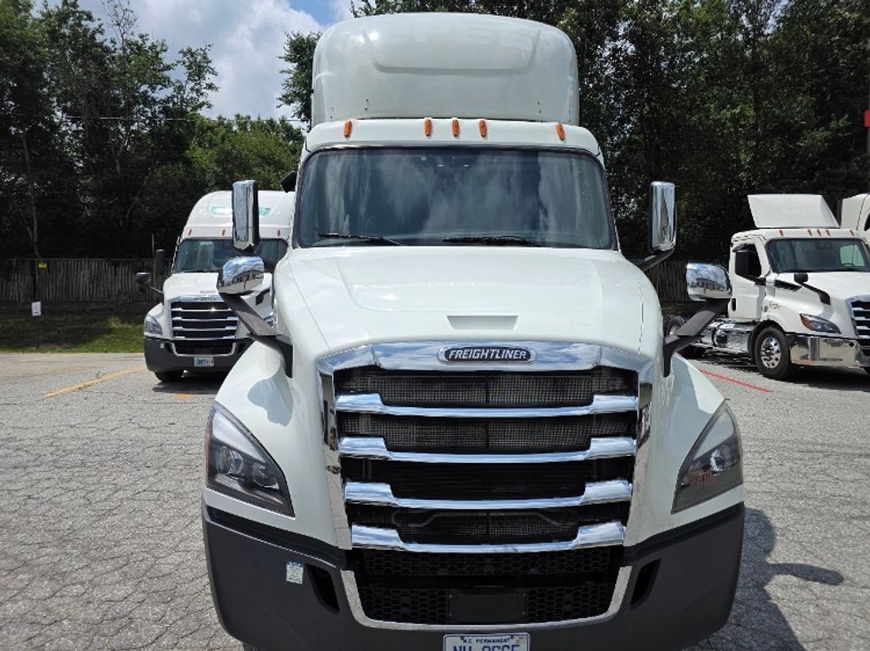 Day Cab Tractor-Heavy Duty Tractors-Freightliner-2020-T12664ST-Greensboro-NC-536,938\n\t\tmiles-$ 38,749 - Image 3