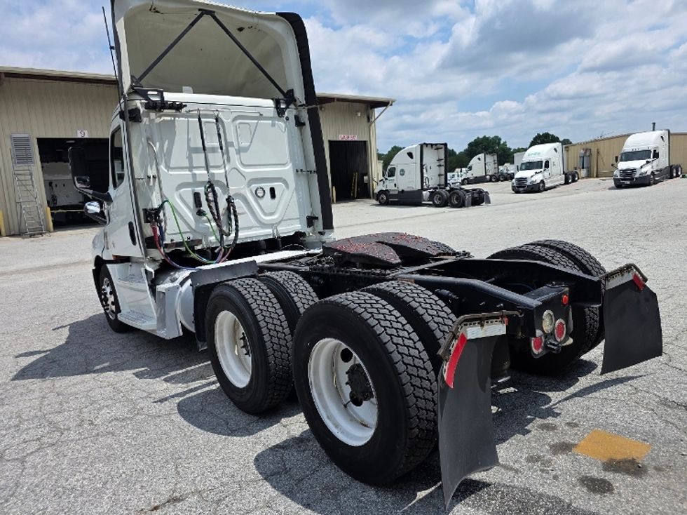 Day Cab Tractor-Heavy Duty Tractors-Freightliner-2020-T12664ST-Greensboro-NC-536,938\n\t\tmiles-$ 38,749 - Image 6