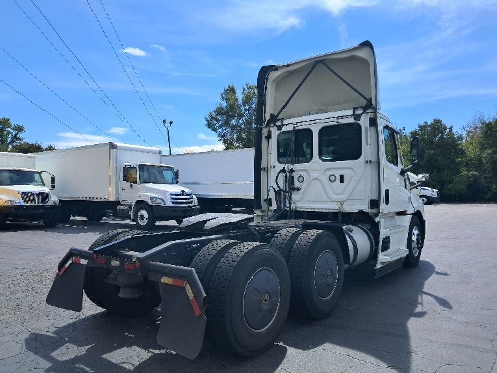 Day Cab Tractor-Heavy Duty Tractors-Freightliner-2020-T12664ST-Greensboro-NC-553,971\n\t\tmiles-$ 40,500 - Image 7