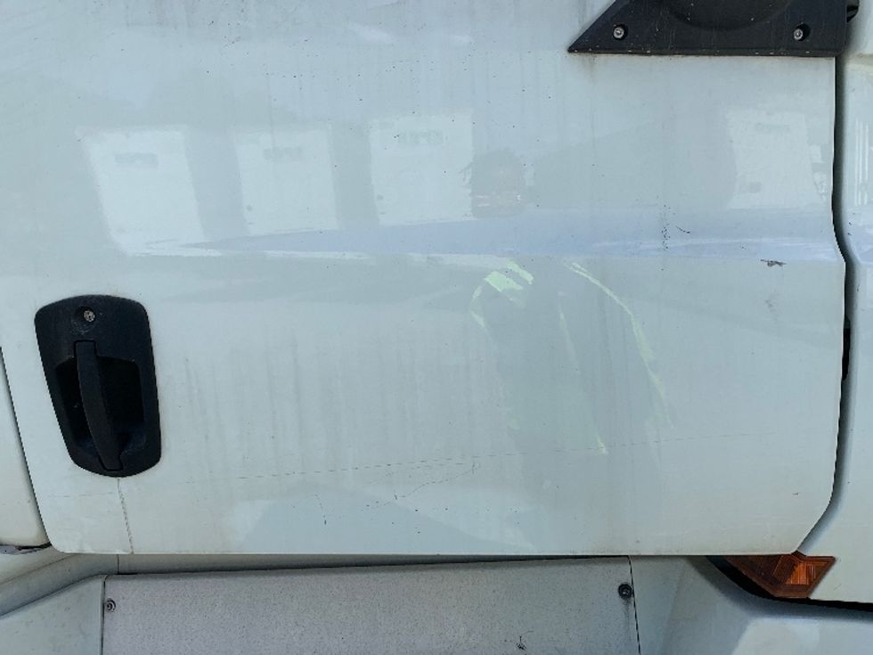 Day Cab Tractor-Heavy Duty Tractors-Freightliner-2020-T12664ST-Greensboro-NC-573,841\n\t\tmiles-$ 32,000 - Image 18