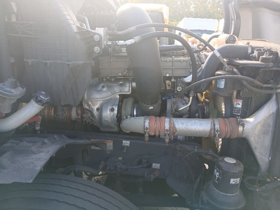 Day Cab Tractor-Heavy Duty Tractors-Freightliner-2020-T12664ST-Greensboro-NC-595,144\n\t\tmiles-$ 37,000 - Image 15