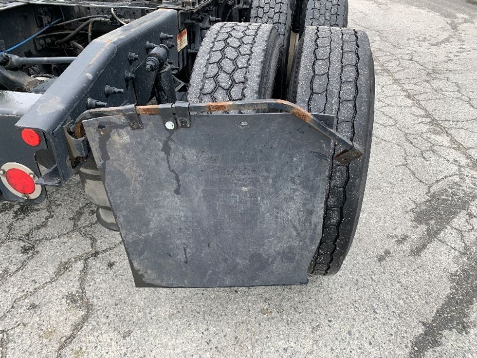 Day Cab Tractor-Heavy Duty Tractors-Freightliner-2020-T12664ST-Greensboro-NC-695,867\n\t\tmiles-$ 27,750 - Image 19
