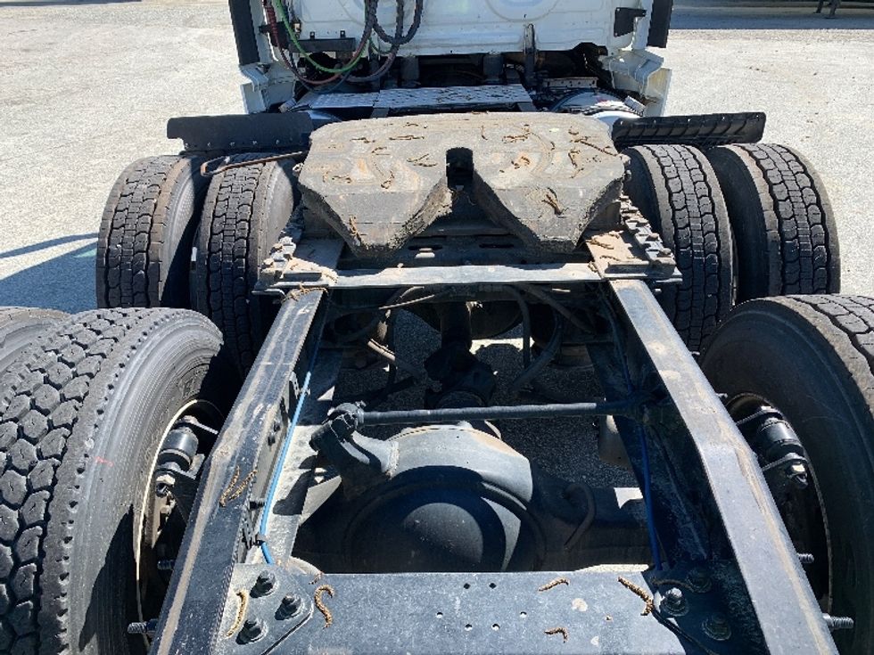 Day Cab Tractor-Heavy Duty Tractors-Freightliner-2020-T12664ST-Greensboro-NC-748,644\n\t\tmiles-$ 28,250 - Image 6