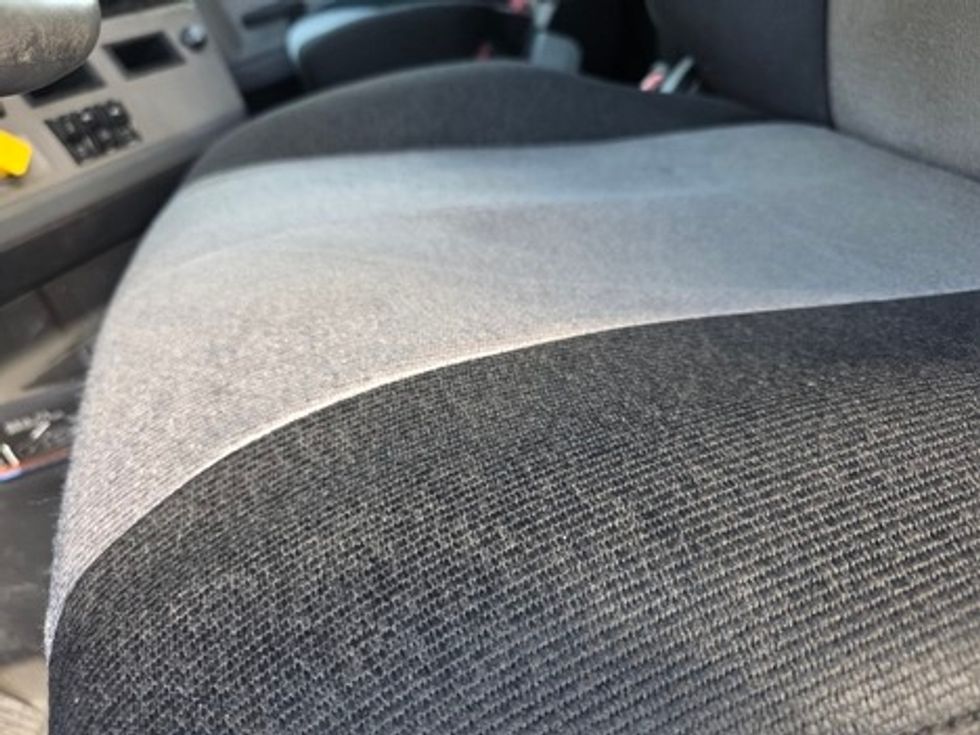 Day Cab Tractor-Heavy Duty Tractors-Freightliner-2020-T12664ST-Greensboro-NC-776,290\n\t\tmiles-$ 27,250 - Image 9