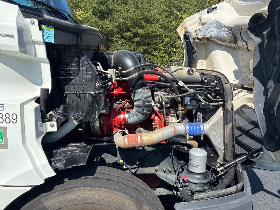Day Cab Tractor-Heavy Duty Tractors-Freightliner-2020-T12664ST-Greenville-SC-352,042\n\t\tmiles-$ 52,000 - Image 15
