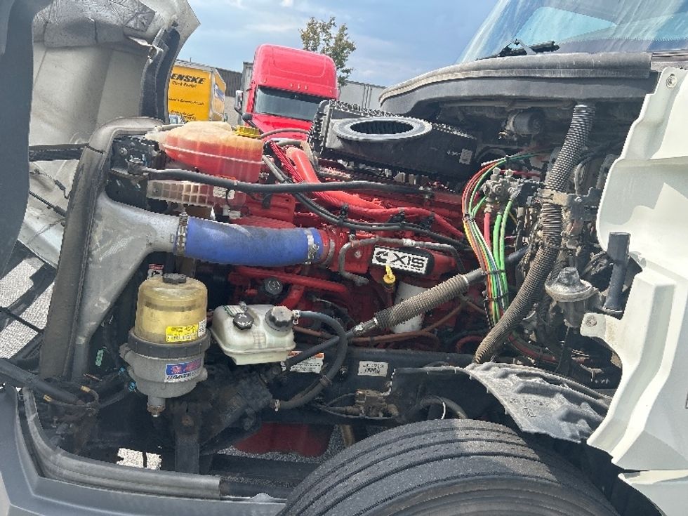 Day Cab Tractor-Heavy Duty Tractors-Freightliner-2020-T12664ST-Greenville-SC-374,027\n\t\tmiles-$ 54,500 - Image 16