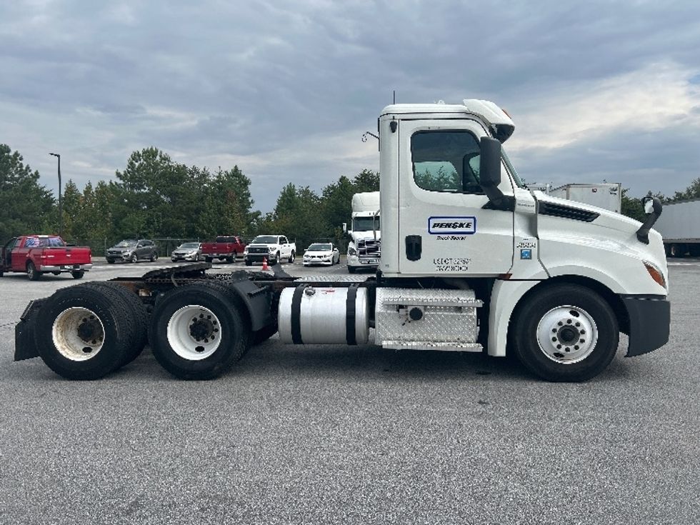 Day Cab Tractor-Heavy Duty Tractors-Freightliner-2020-T12664ST-Greenville-SC-374,027\n\t\tmiles-$ 54,500 - Image 8