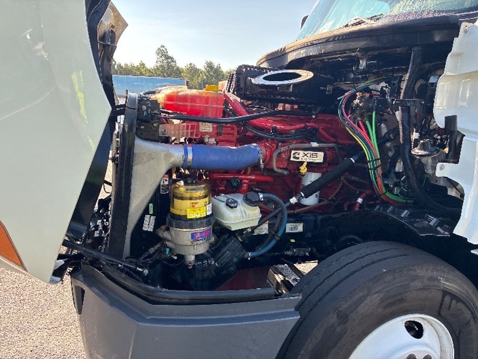 Day Cab Tractor-Heavy Duty Tractors-Freightliner-2020-T12664ST-Greenville-SC-568,900\n\t\tmiles-$ 36,750 - Image 16
