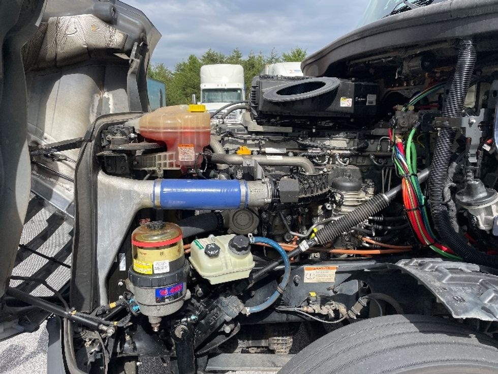 Day Cab Tractor-Heavy Duty Tractors-Freightliner-2020-T12664ST-Greenville-SC-575,982\n\t\tmiles-$ 37,750 - Image 16