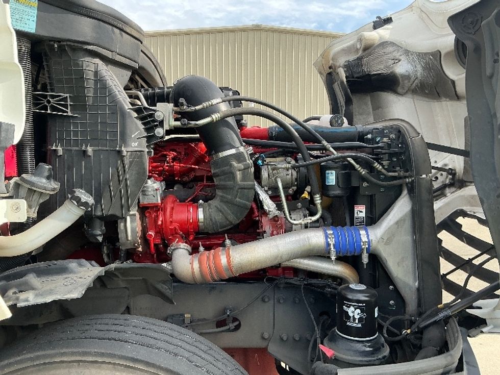 Day Cab Tractor-Heavy Duty Tractors-Freightliner-2020-T12664ST-Gulfport-MS-383,861\n\t\tmiles-$ 50,500 - Image 15