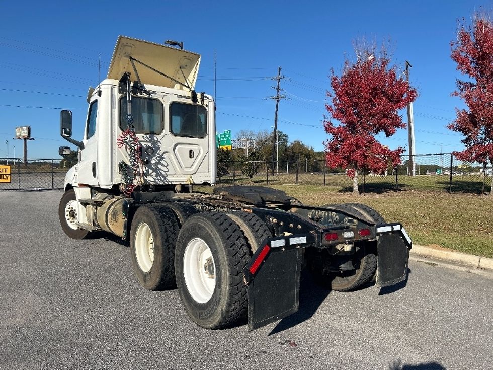 Day Cab Tractor-Heavy Duty Tractors-Freightliner-2020-T12664ST-Hammond-LA-162,573\n\t\tmiles-$ 66,750 - Image 5