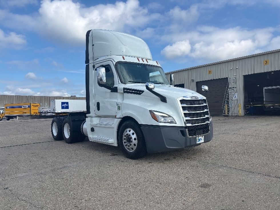 Day Cab Tractor-Heavy Duty Tractors-Freightliner-2020-T12664ST-Hammond-LA-460,249\n\t\tmiles-$ 48,250 - Image 1