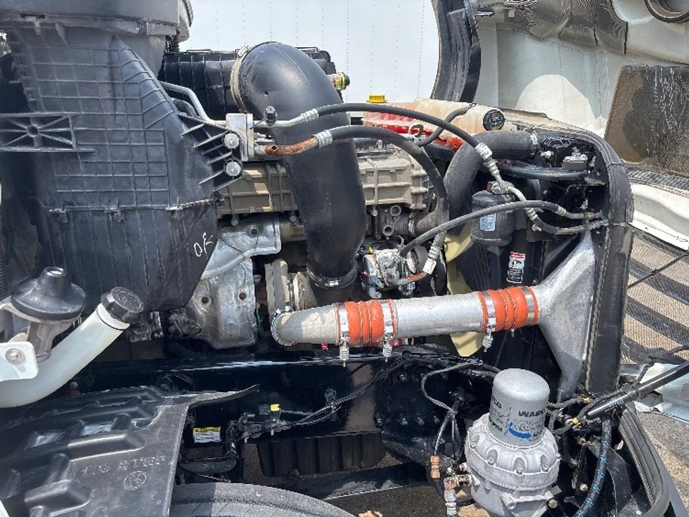 Day Cab Tractor-Heavy Duty Tractors-Freightliner-2020-T12664ST-Hammond-LA-509,679\n\t\tmiles-$ 44,750 - Image 15