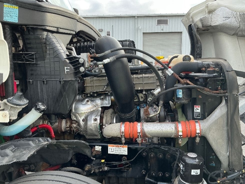 Day Cab Tractor-Heavy Duty Tractors-Freightliner-2020-T12664ST-Harrisburg-PA-344,471\n\t\tmiles-$ 38,500 - Image 15