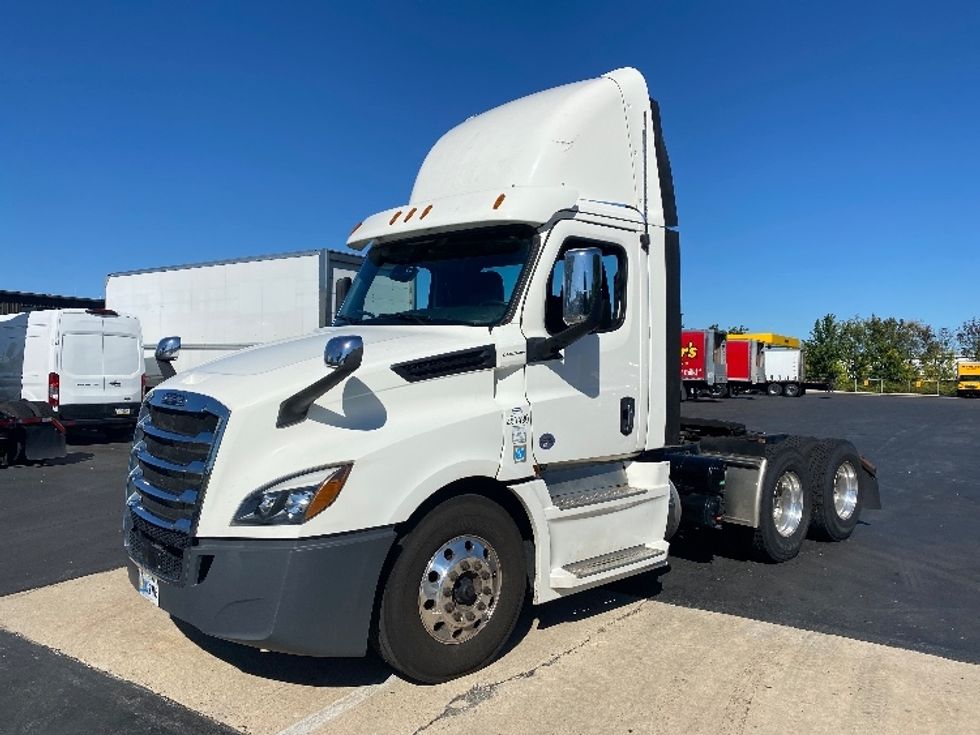 Day Cab Tractor-Heavy Duty Tractors-Freightliner-2020-T12664ST-Harrisburg-PA-361,784\n\t\tmiles-$ 50,750 - Image 3