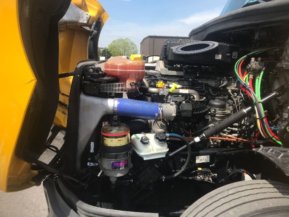 Day Cab Tractor-Heavy Duty Tractors-Freightliner-2020-T12664ST-Harrisburg-PA-429,359\n\t\tmiles-$ 51,750 - Image 16